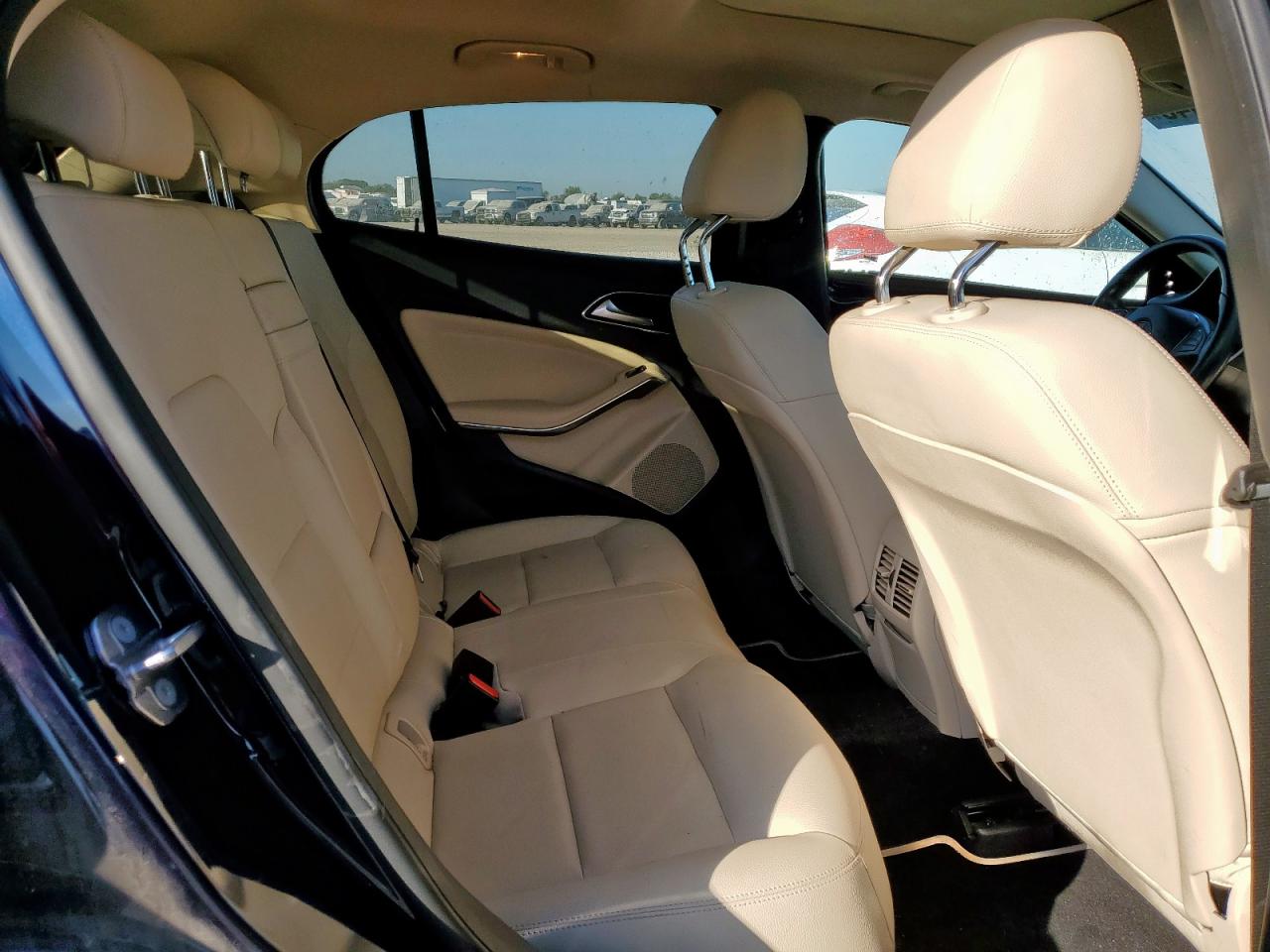 MERCEDES-BENZ GLA-CLASS 250