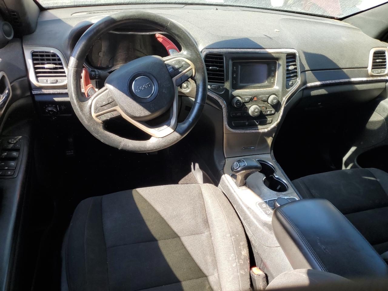 JEEP GRAND CHEROKEE LAREDO