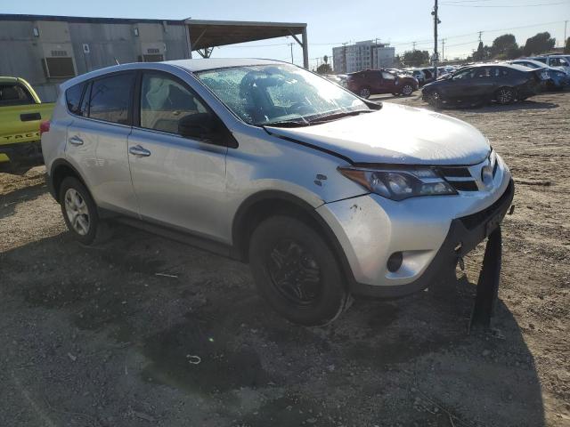2015 TOYOTA RAV4 LE - JTMZFREVXFJ032715