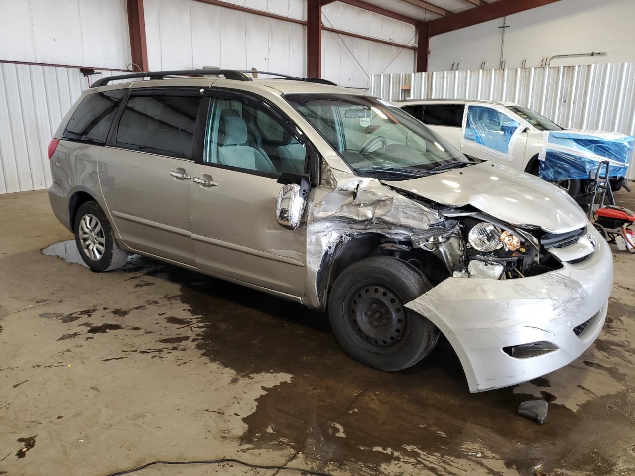 Lot #3287601008 2010 TOYOTA SIENNA CE