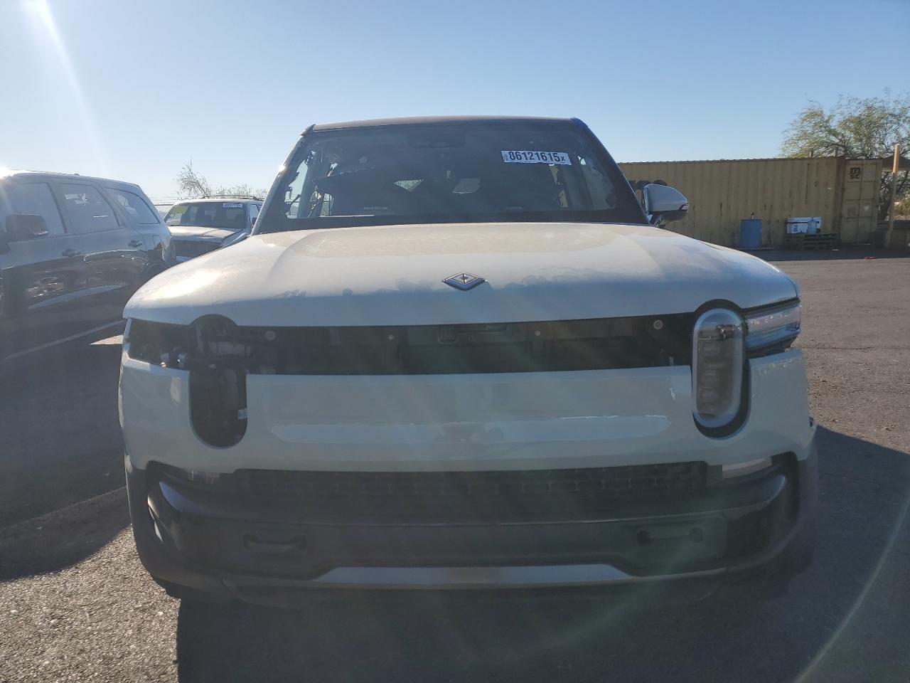 RIVIAN R1S ADVENTURE