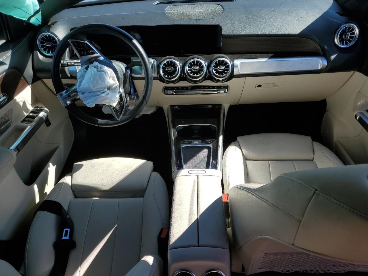 MERCEDES-BENZ EQB 250+