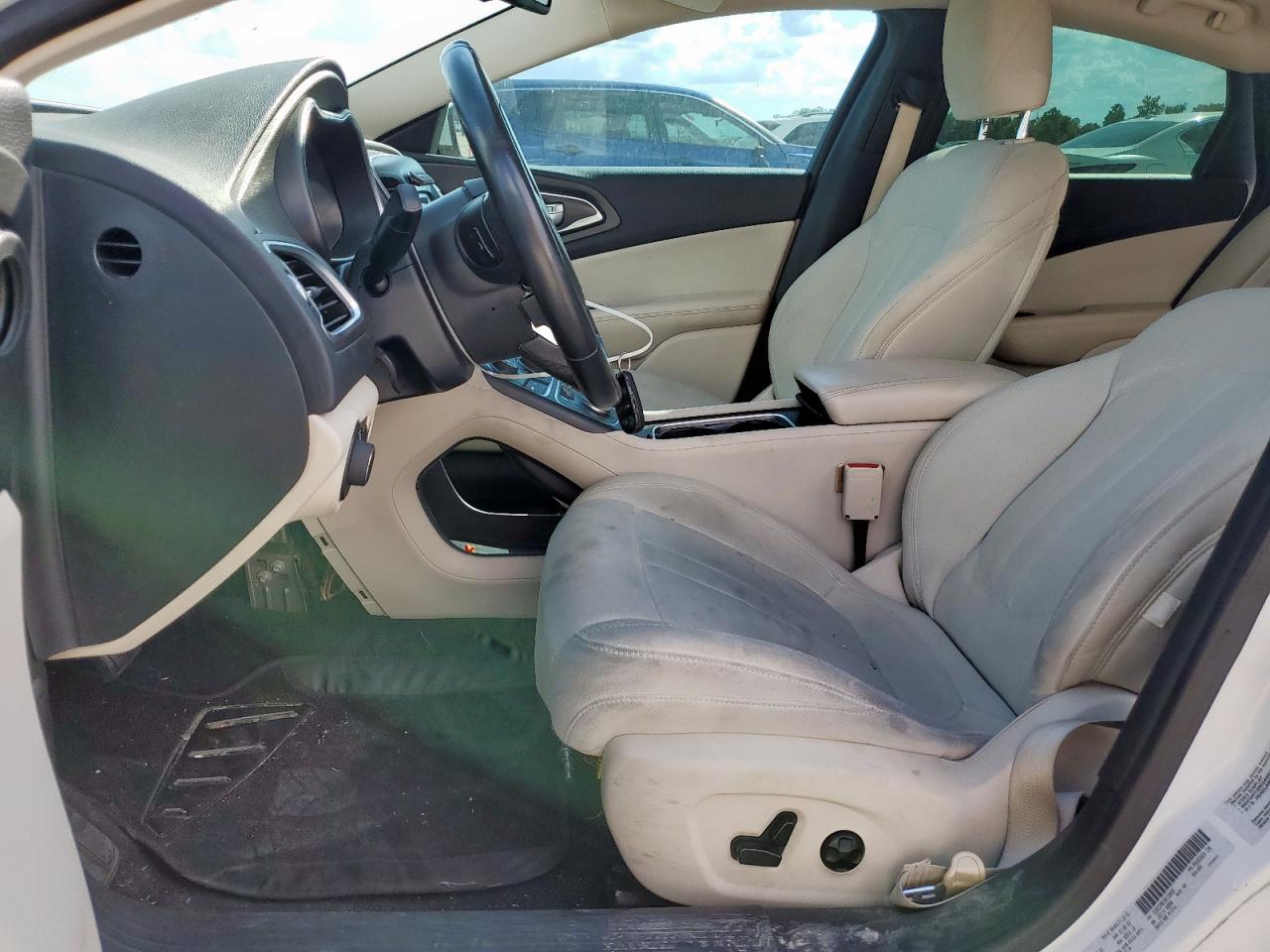 CHRYSLER 200 LIMITED