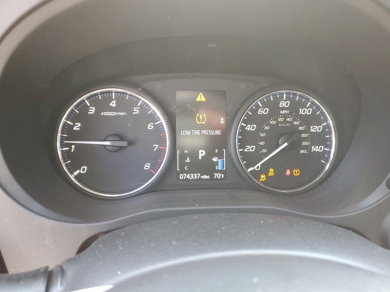 MITSUBISHI OUTLANDER SE