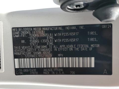 2024 TOYOTA SIENNA XLE - 5TDYRKEC1RS219079