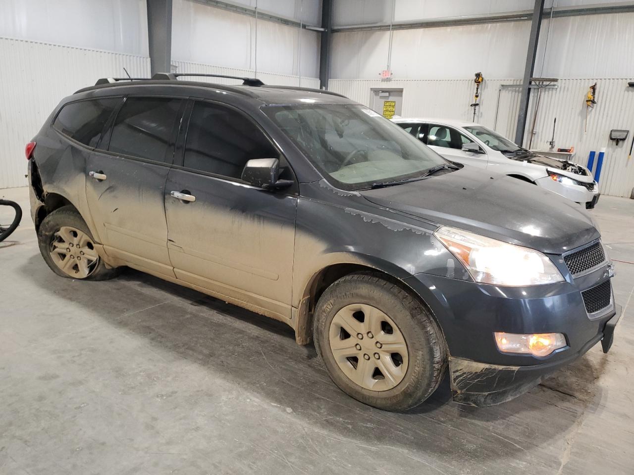 CHEVROLET TRAVERSE LS