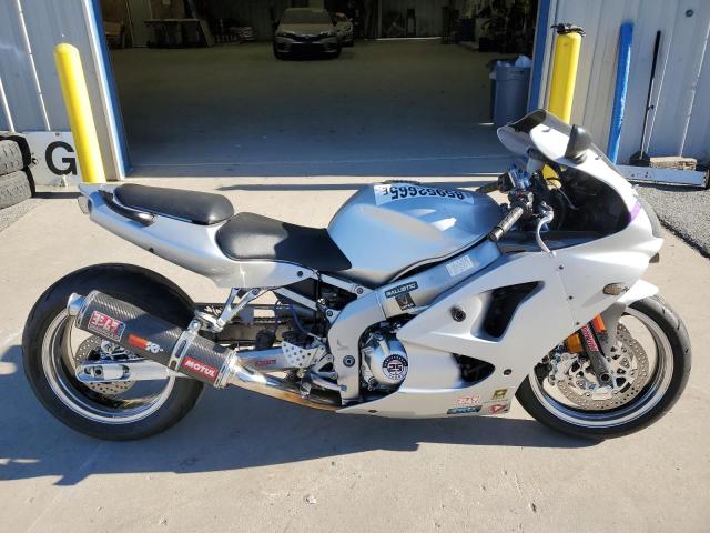 Global Auto Auctions: 2006 KAWASAKI ZX600 J1