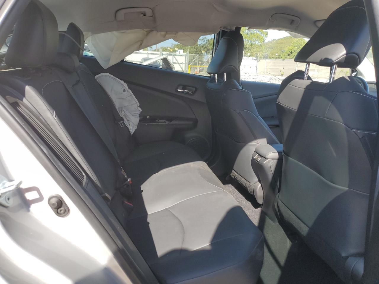 TOYOTA PRIUS PRIME LE