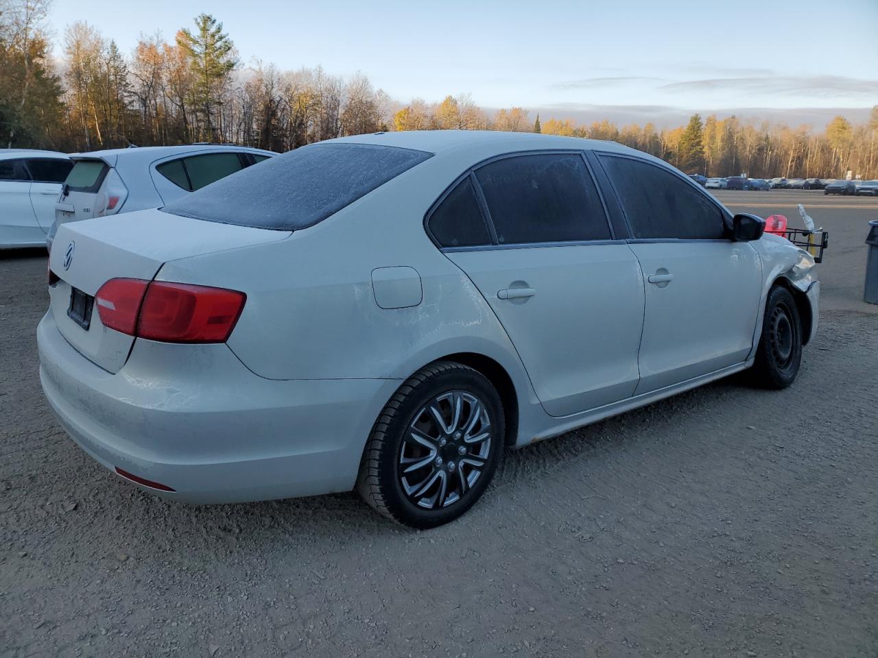 VOLKSWAGEN JETTA BASE