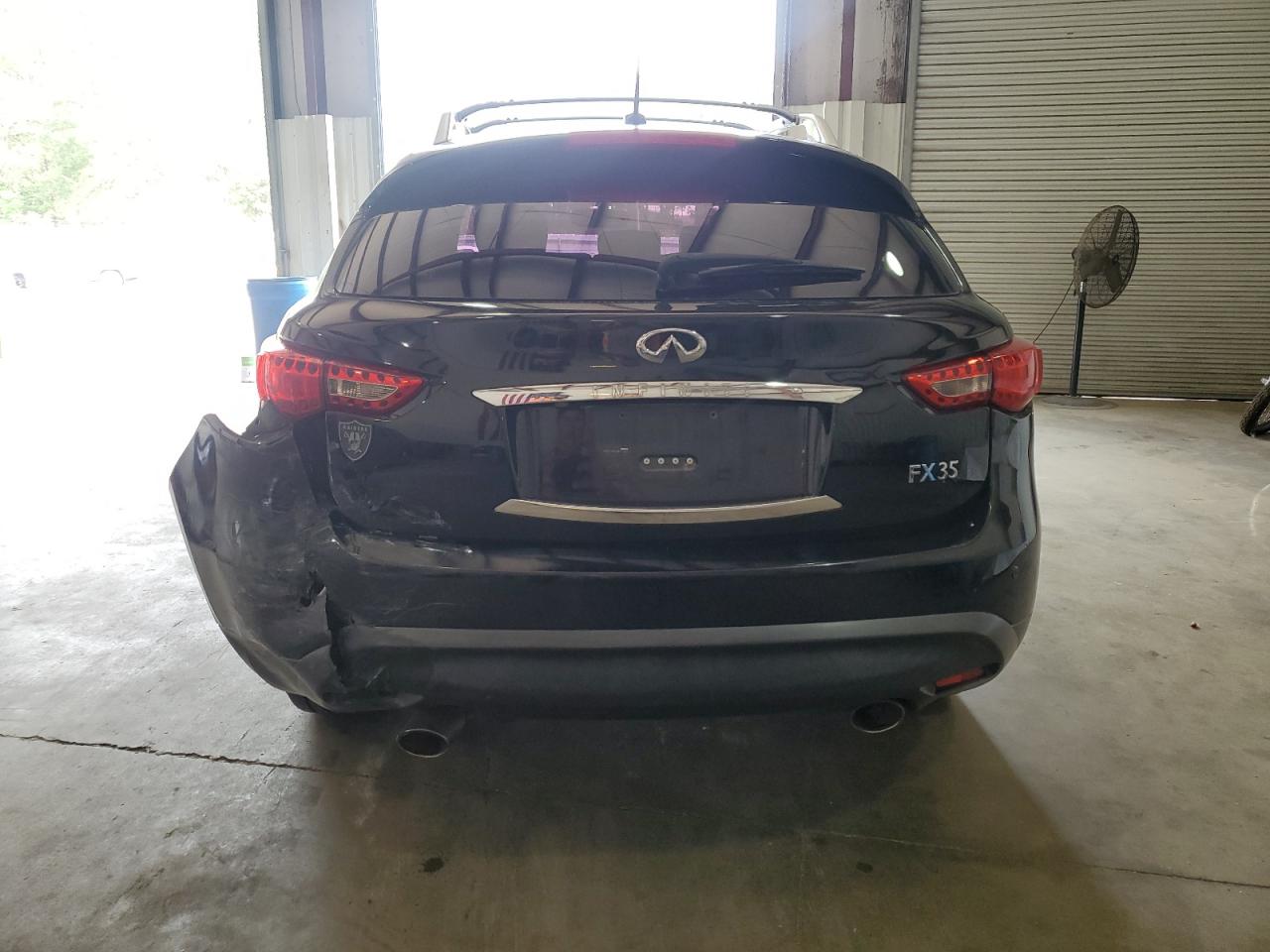 INFINITI FX35