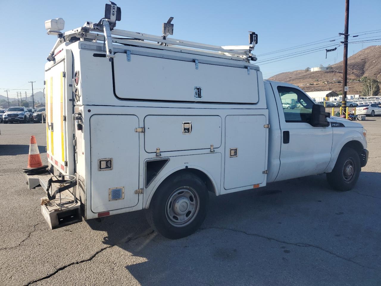 FORD F-350 SUPER DUTY