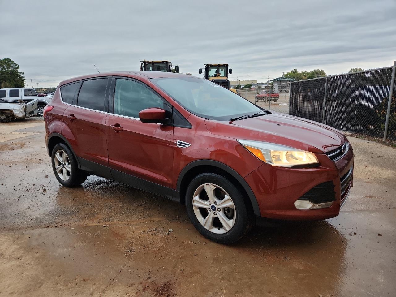 FORD ESCAPE SE