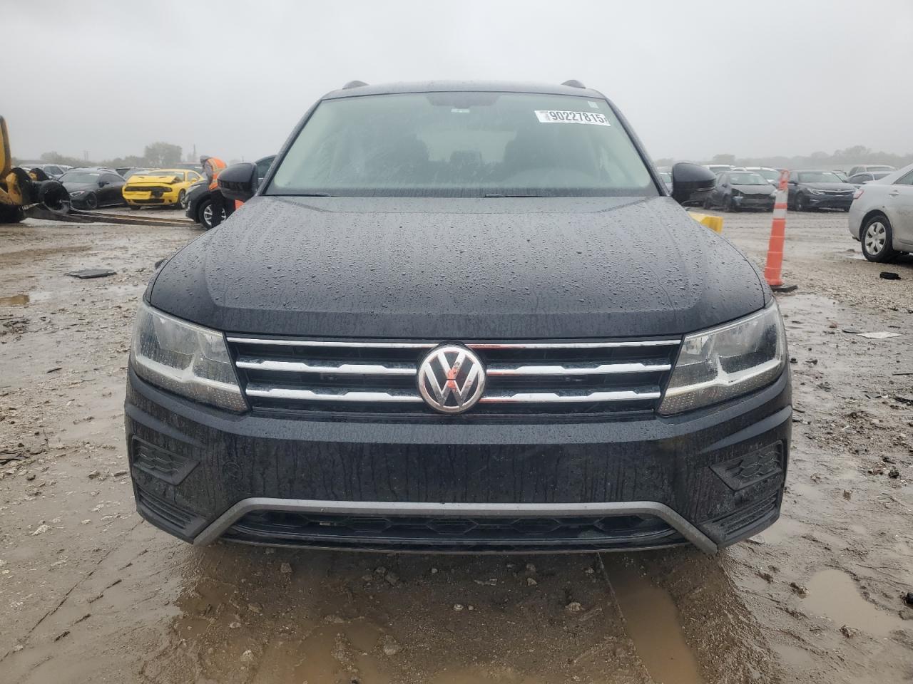 VOLKSWAGEN TIGUAN SE