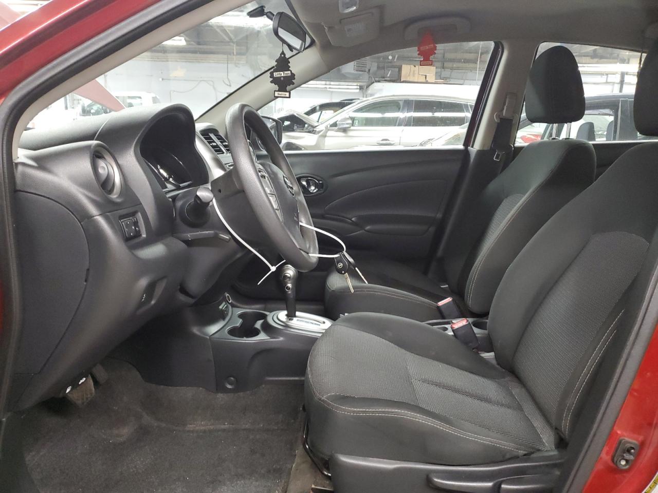 NISSAN VERSA S