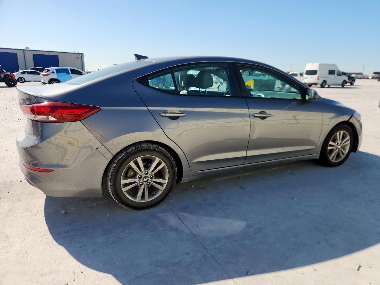 HYUNDAI ELANTRA SEL