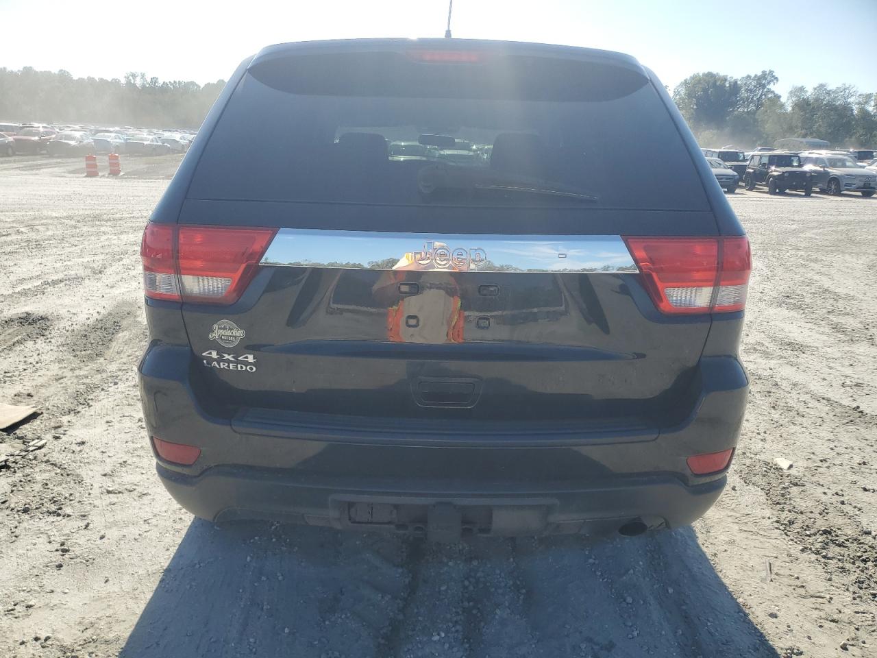 JEEP GRAND CHEROKEE LAREDO