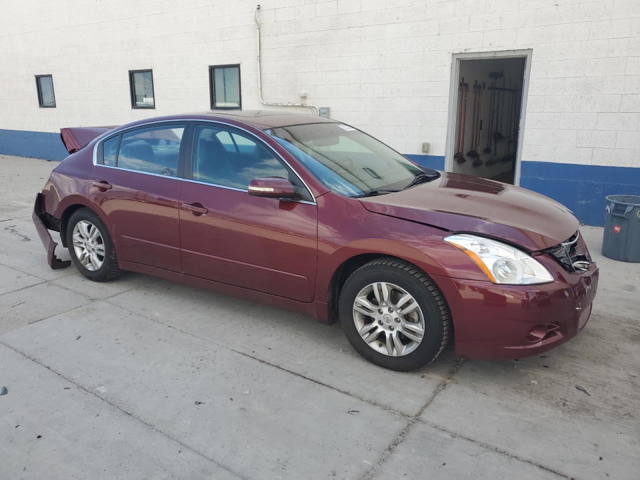 NISSAN ALTIMA BASE