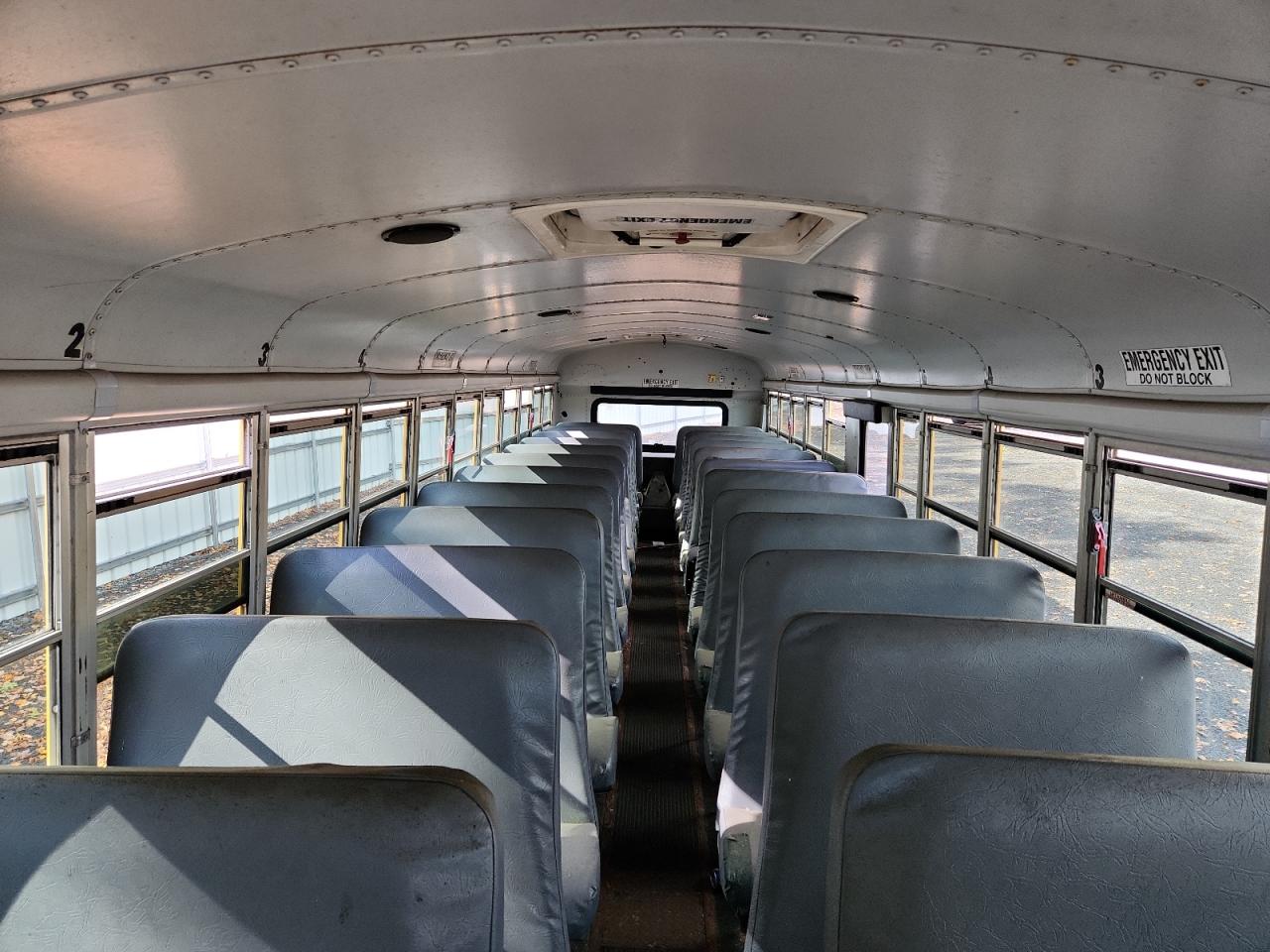 Lot #3270801509 2012 THOMAS SAF-T-LINER HDX