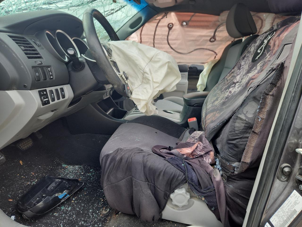 TOYOTA TACOMA ACCESS CAB