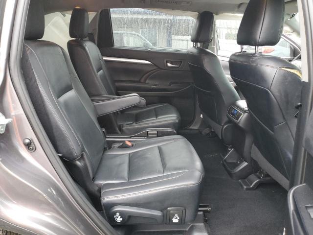 2019 TOYOTA HIGHLANDER - 5TDKZRFH4KS343751