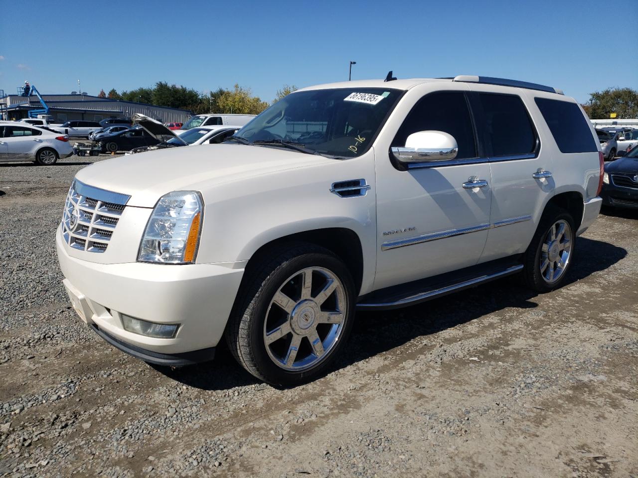 CADILLAC ESCALADE LUXURY