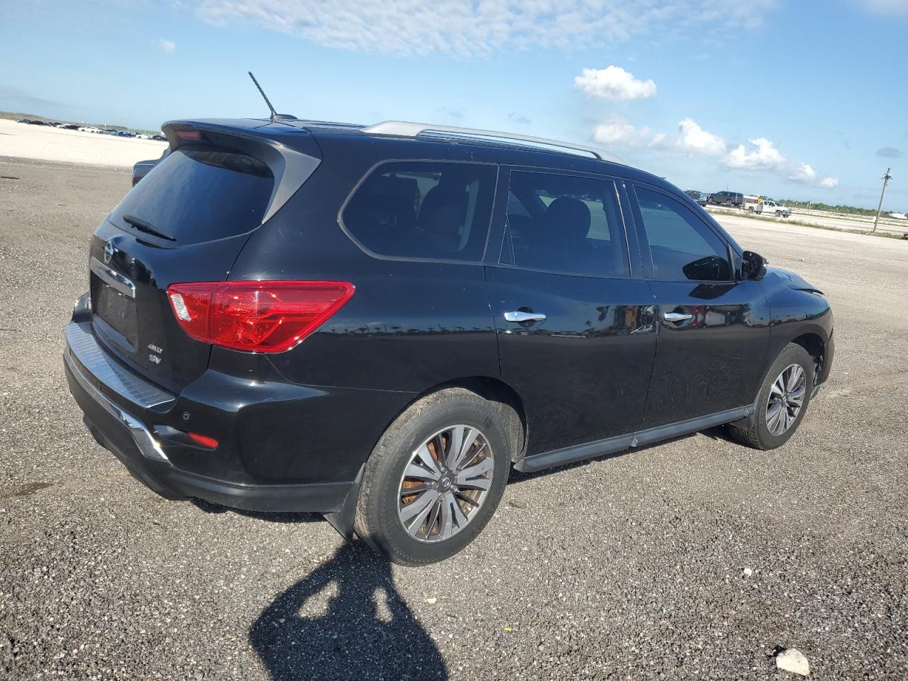 NISSAN PATHFINDER S