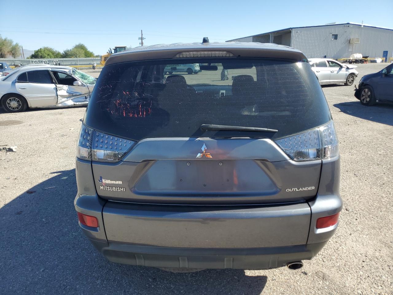 MITSUBISHI OUTLANDER ES