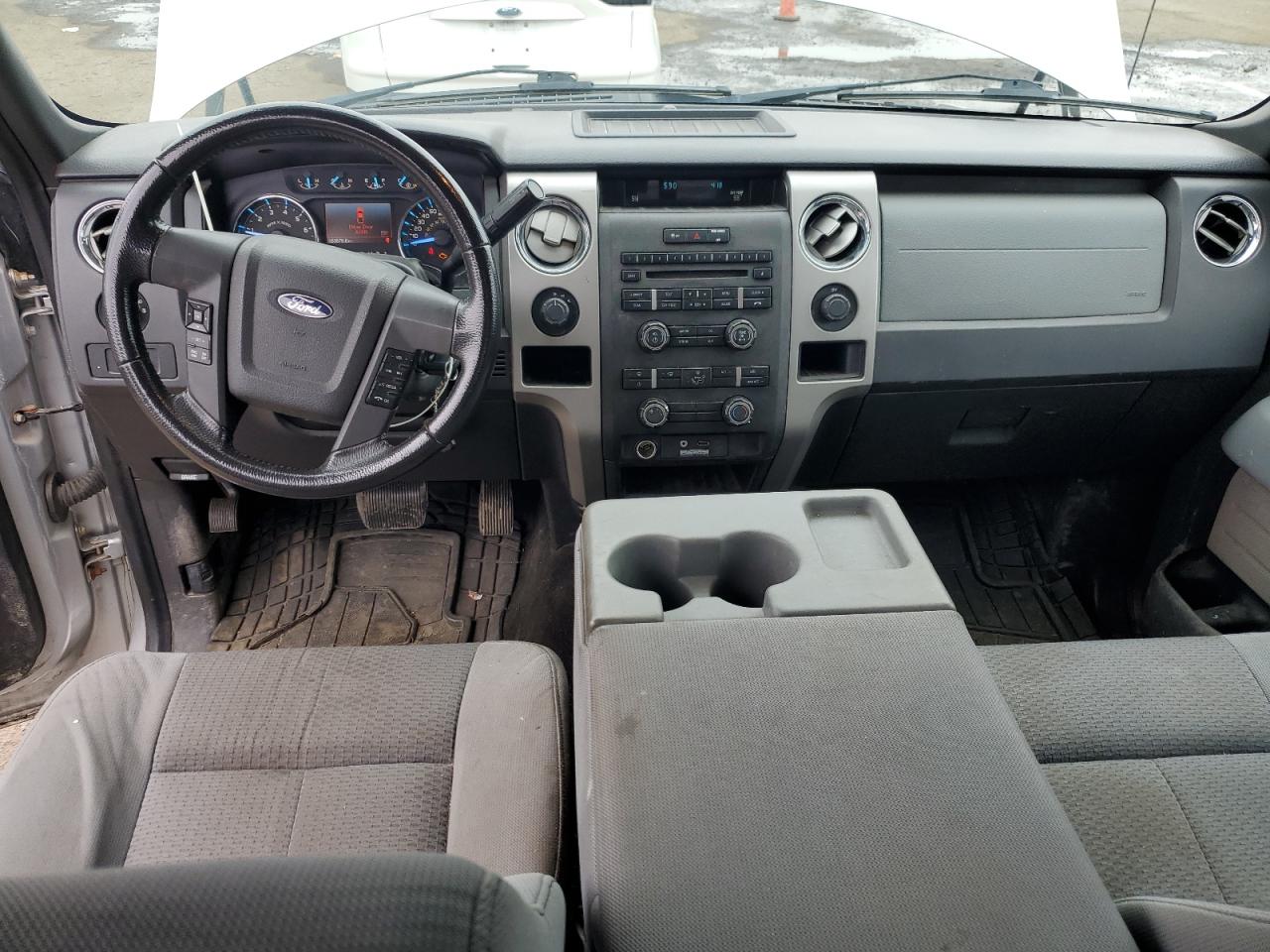 FORD F-150 SUPER CAB