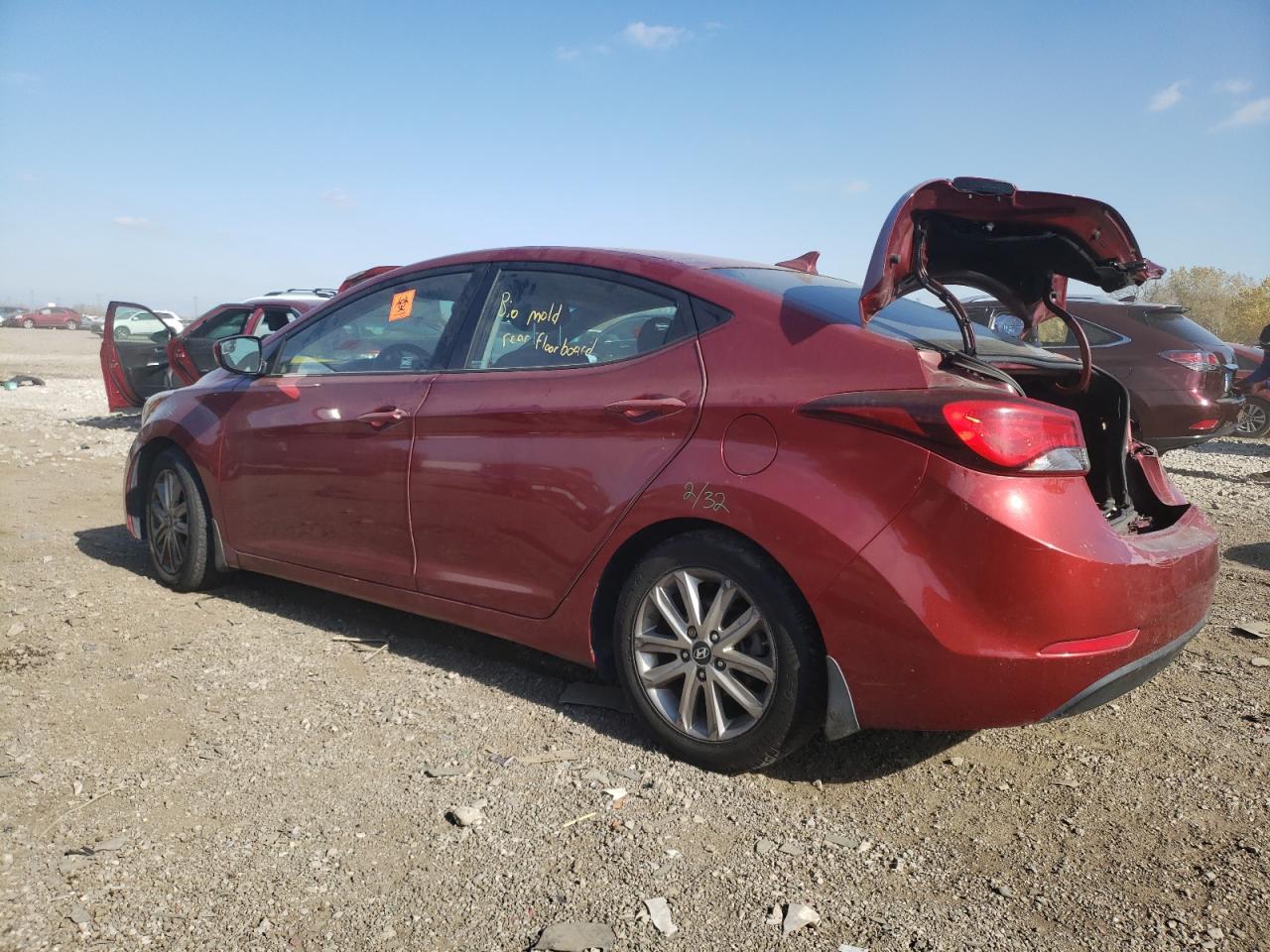 HYUNDAI ELANTRA SE