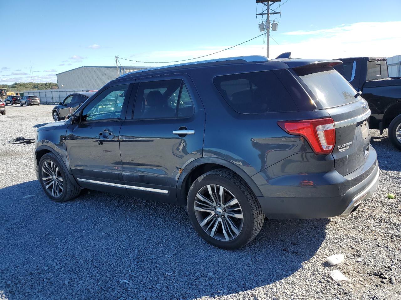 FORD EXPLORER PLATINUM
