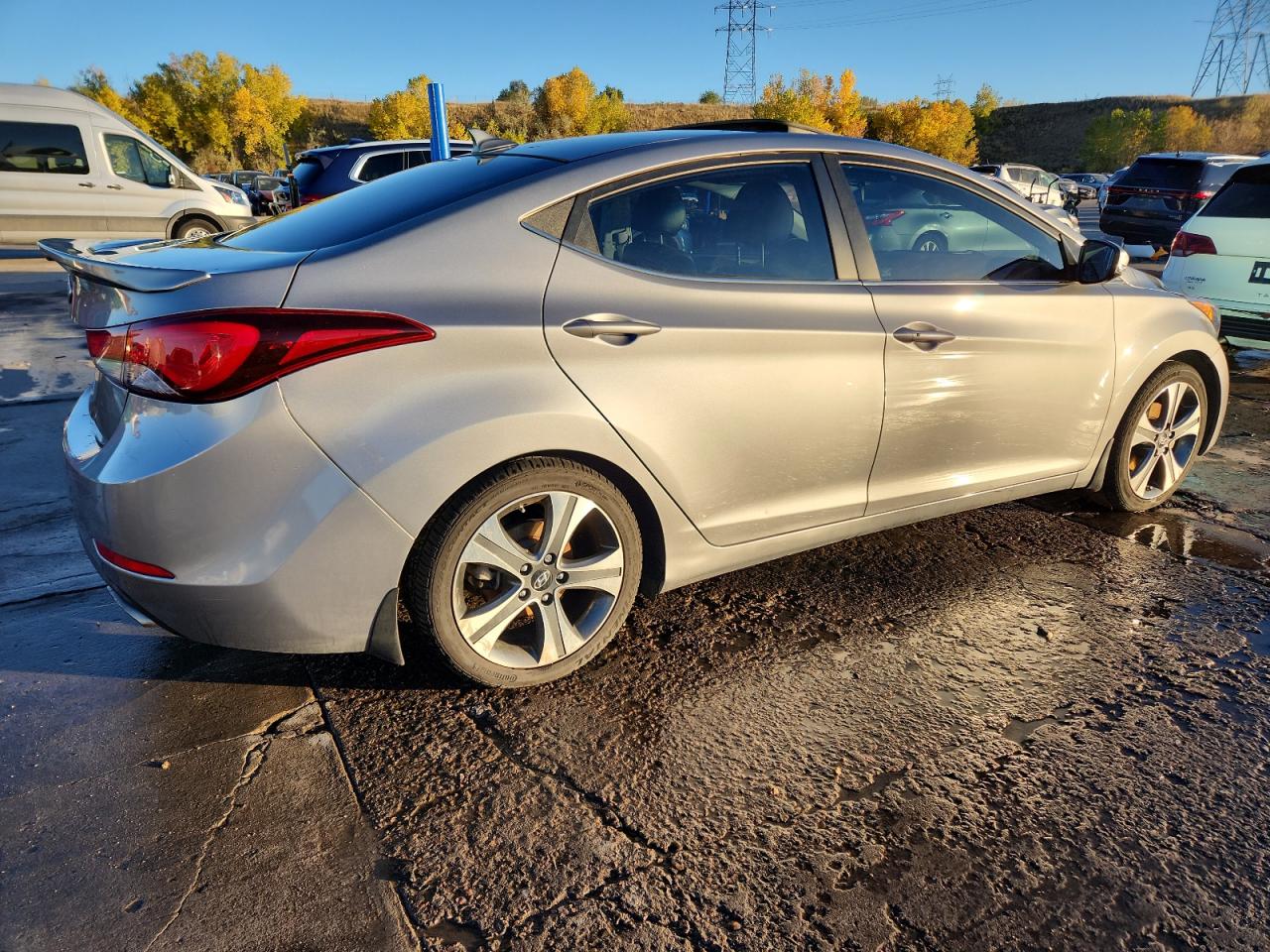 HYUNDAI ELANTRA SE
