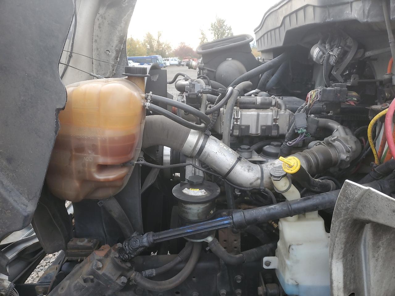 Lot #3278946050 2009 INTERNATIONAL 4300