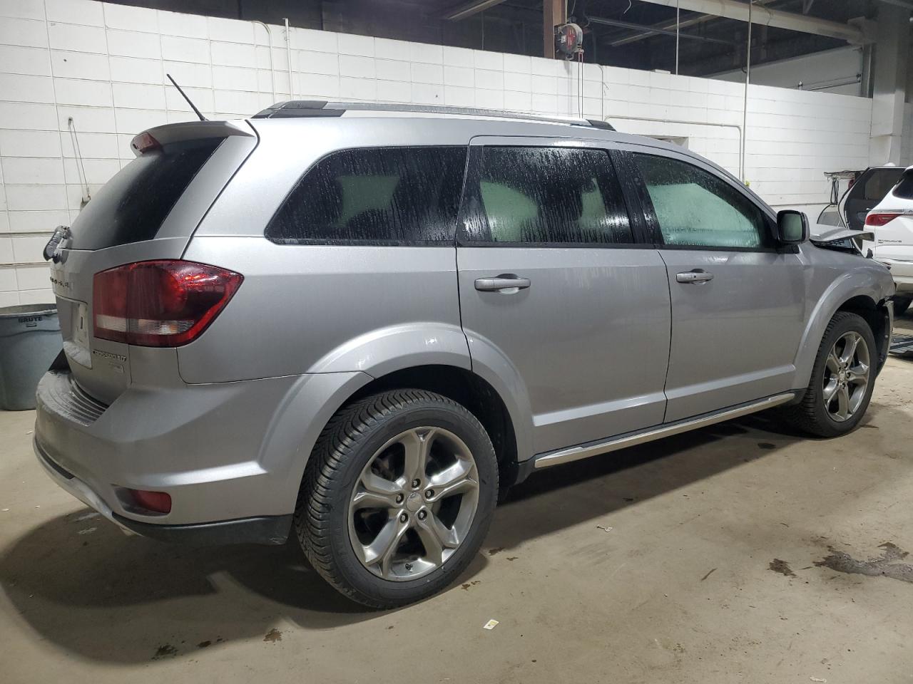 DODGE JOURNEY CROSSROAD