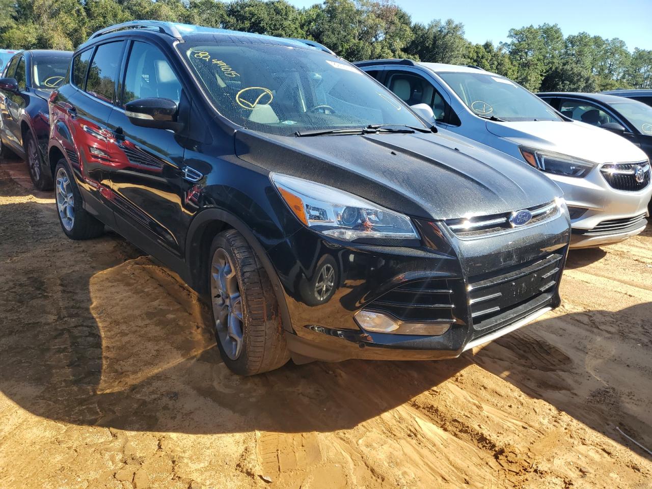 FORD ESCAPE TITANIUM