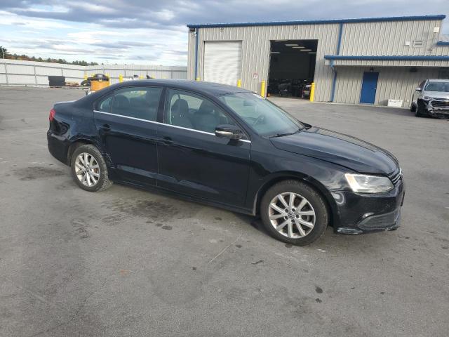 2013 VOLKSWAGEN JETTA SE - 3VWDP7AJ7DM423252