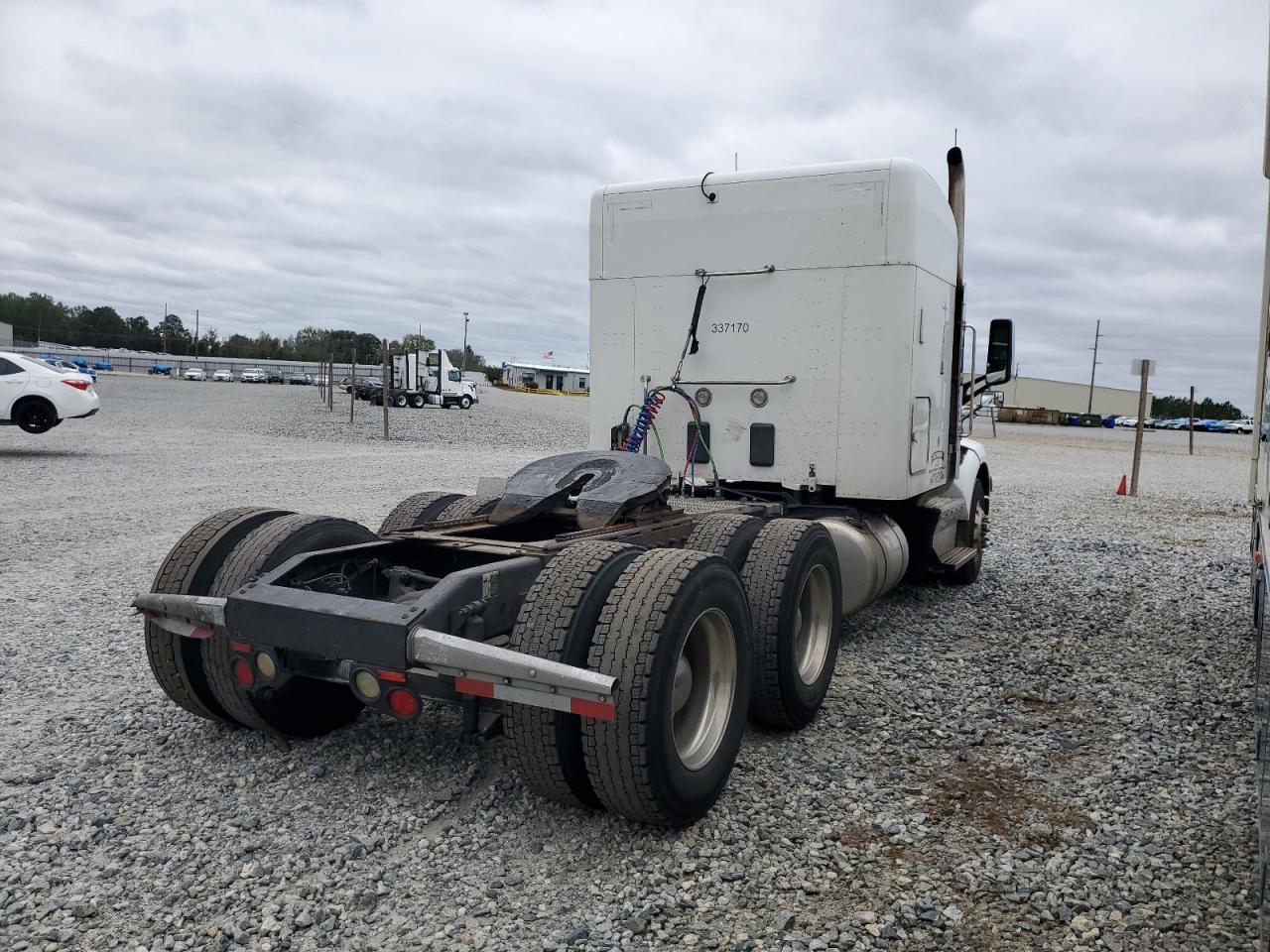 Lot #3290249225 2017 PETERBILT 579