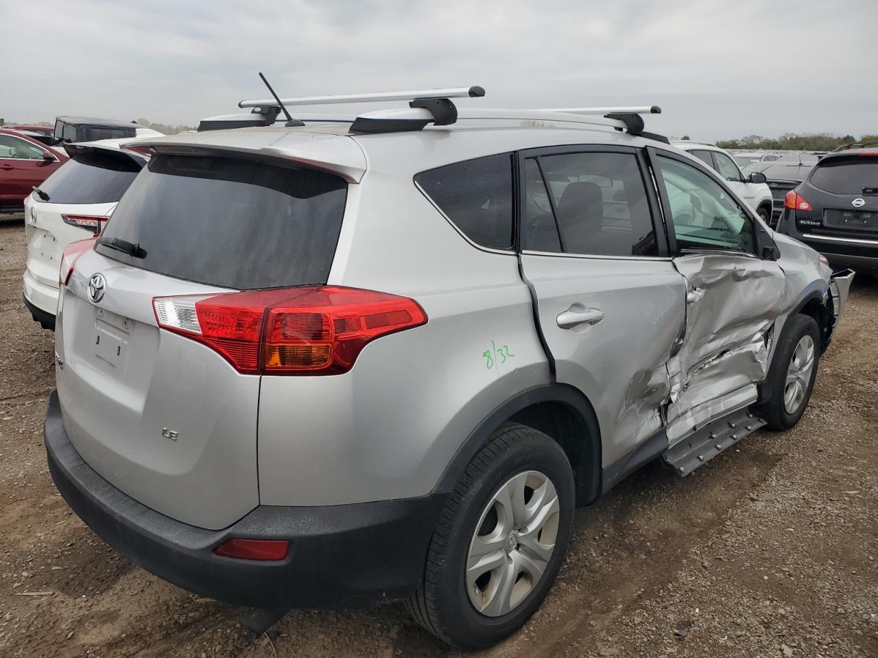 TOYOTA RAV4 LE