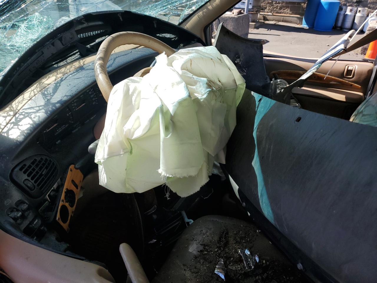 Lot #3310317961 1997 PLYMOUTH GRAND VOYA