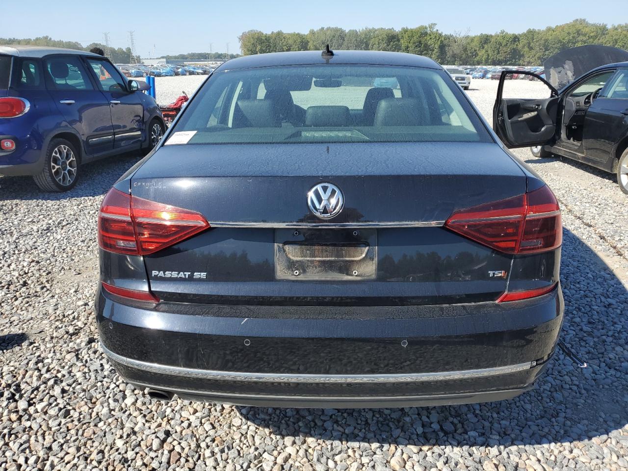 VOLKSWAGEN PASSAT SE