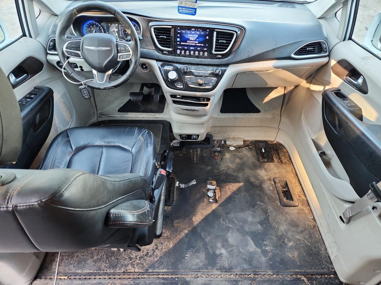 CHRYSLER PACIFICA TOURING L