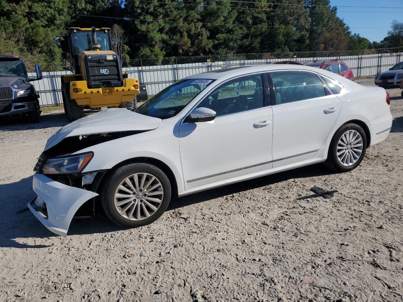 VOLKSWAGEN PASSAT SE