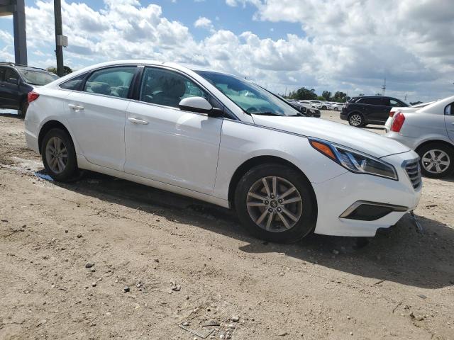 2016 HYUNDAI SONATA SE 5NPE24AF8GH301705