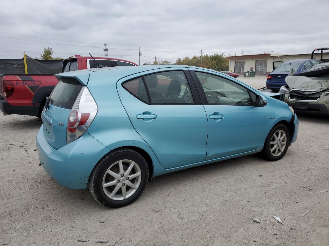 TOYOTA PRIUS C