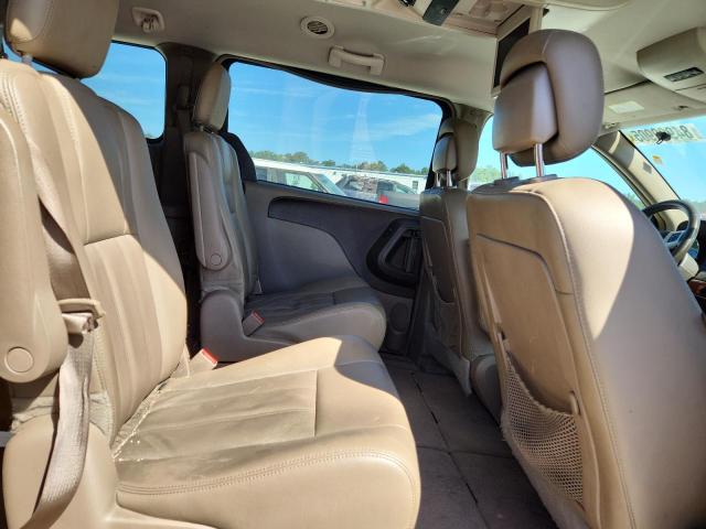 2016 CHRYSLER TOWN & COU 2C4RC1BG5GR230390