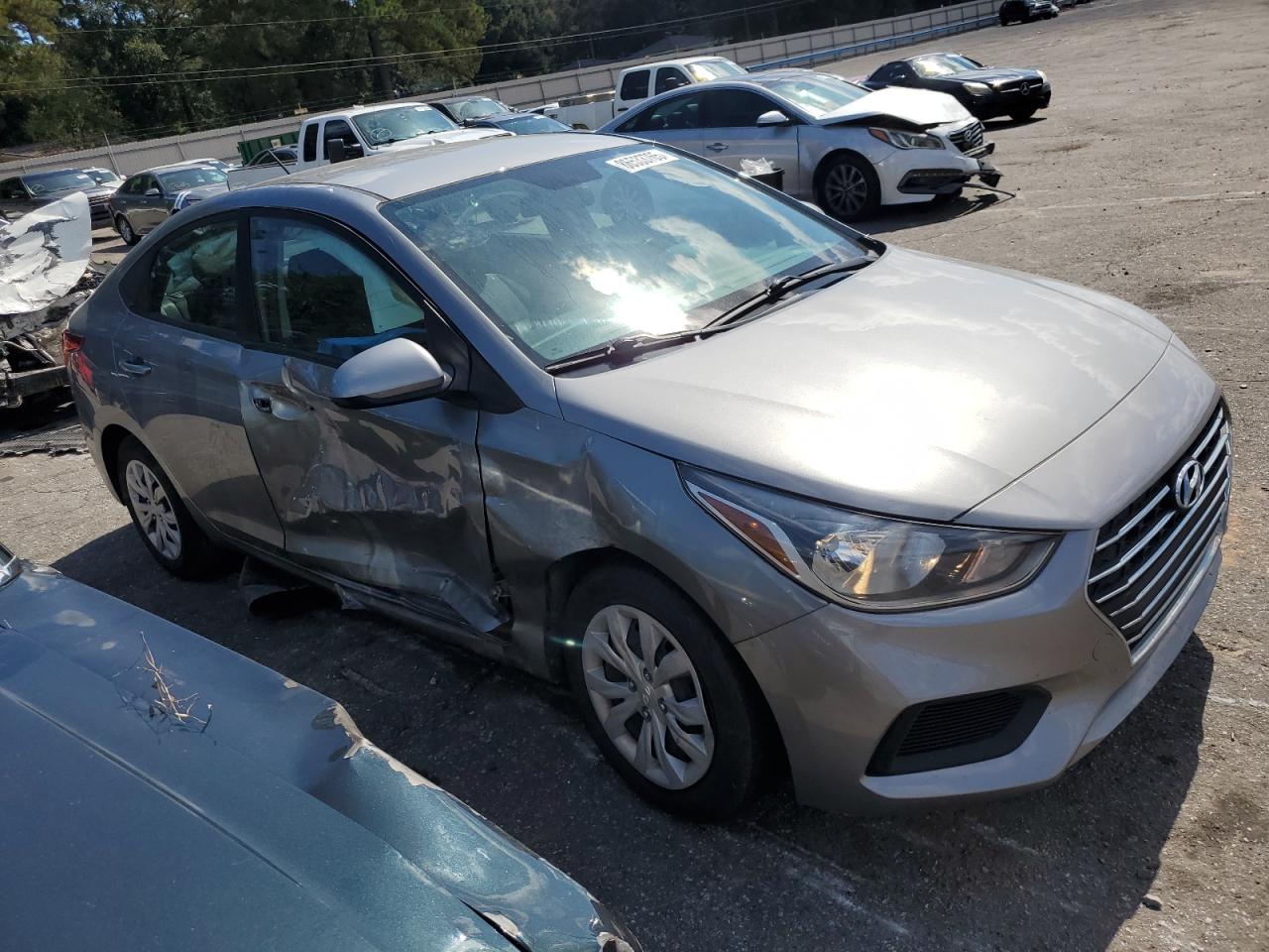 HYUNDAI ACCENT SE