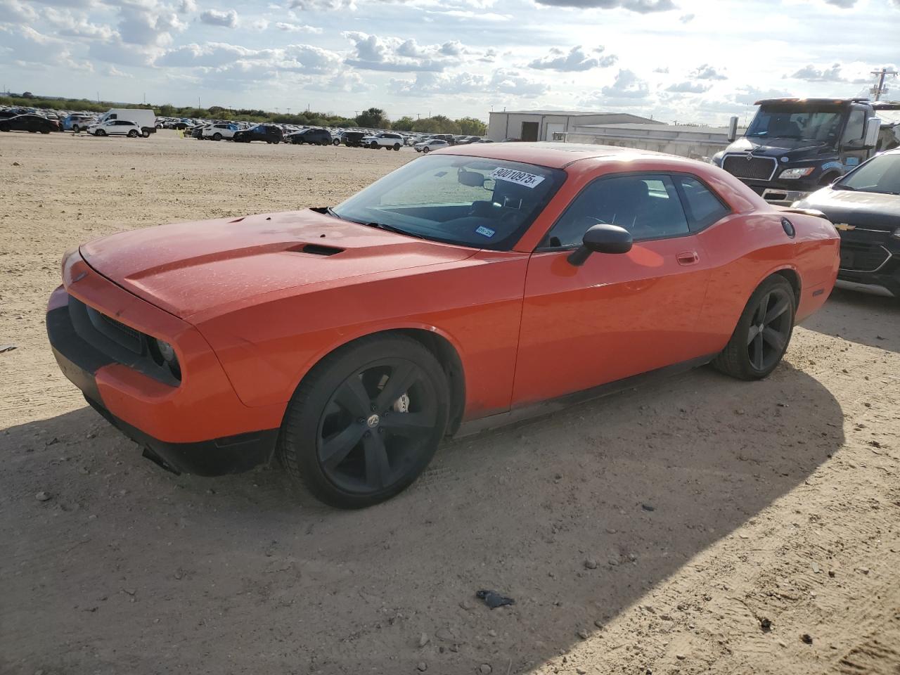 DODGE CHALLENGER SRT-8