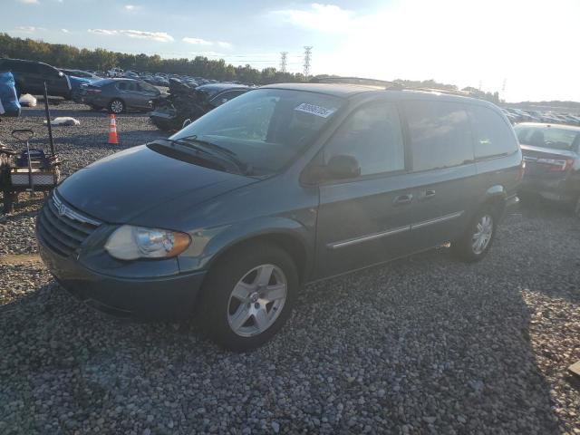 Global Auto Auctions: 2006 CHRYSLER TOWN & COU