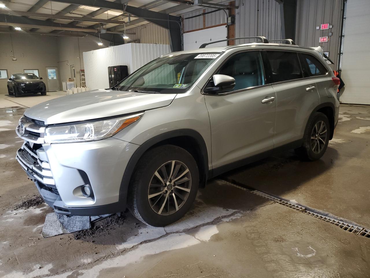 TOYOTA HIGHLANDER SE