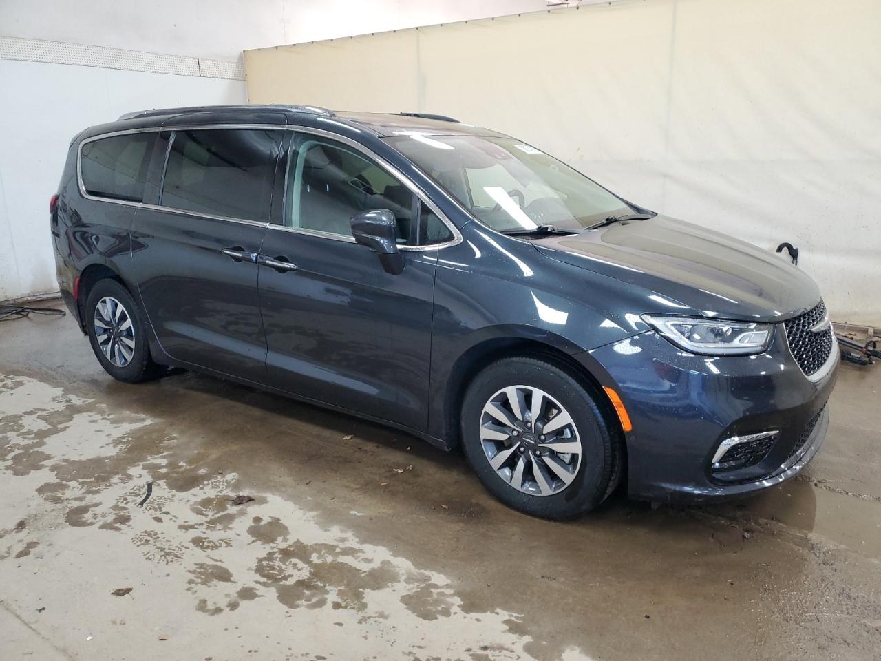 CHRYSLER PACIFICA HYBRID TOURING L