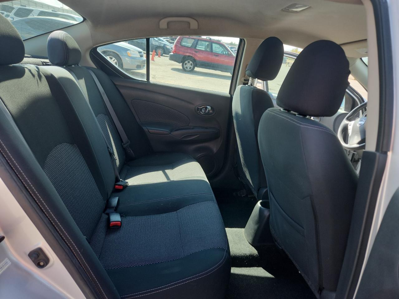 NISSAN VERSA S